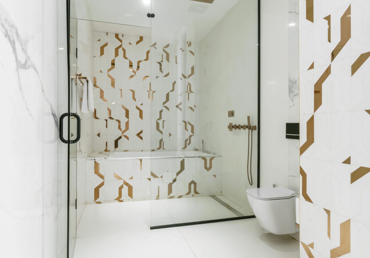 CONFIDENCE CARGO Baron Architecture